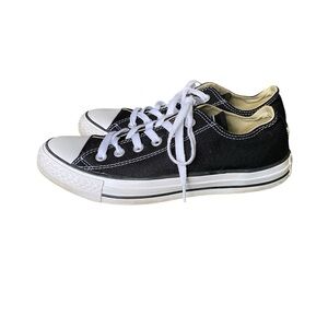 Converse Women’s Classic Black and White